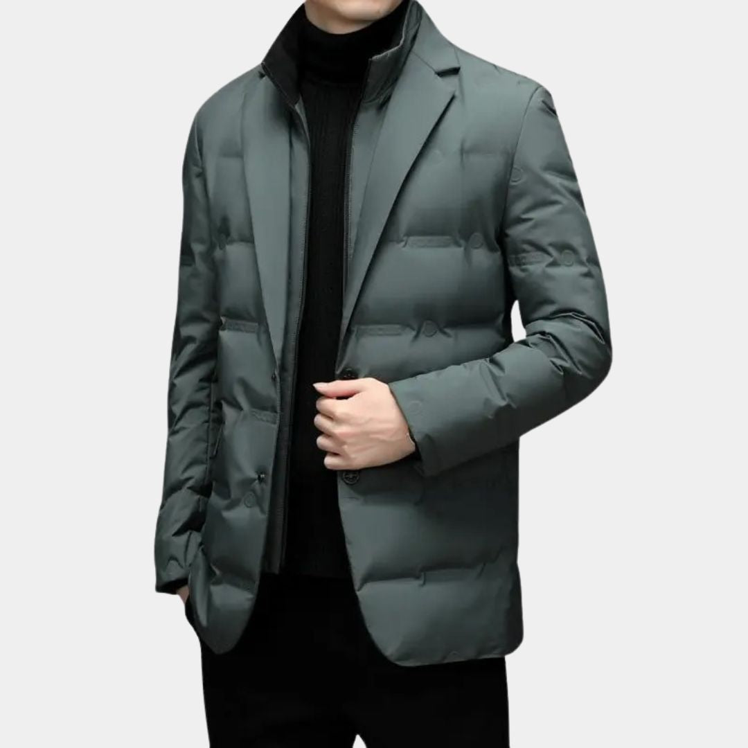 Elegante Winterjacke mit Noblem Wappendesign